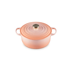 Signature Round Dutch Oven